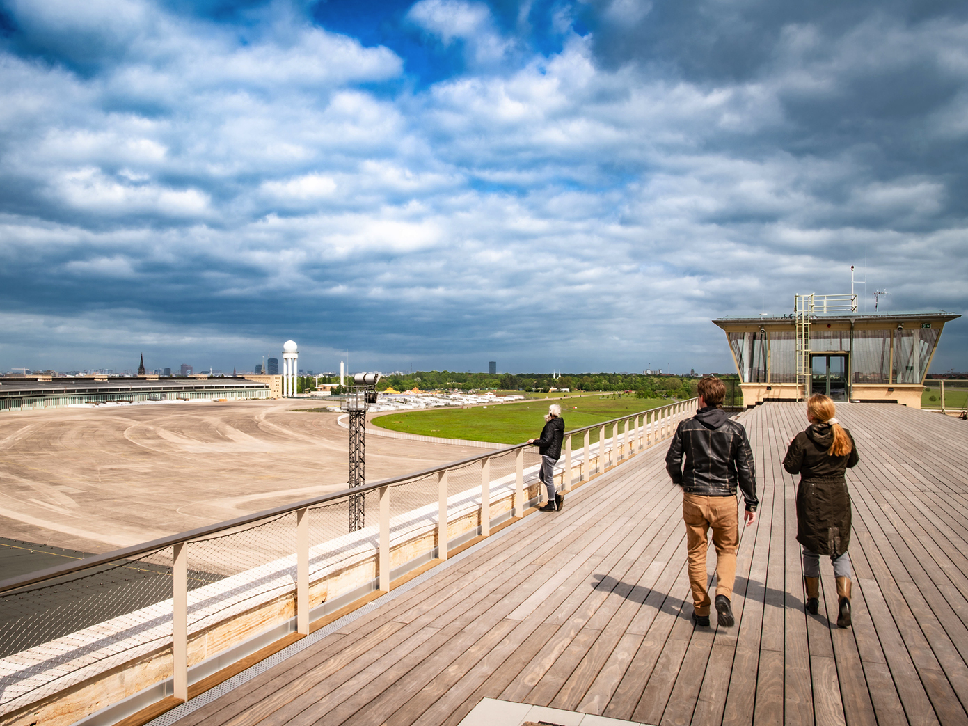 © Der THF TOWER – Berlin voll auf der Höhe!